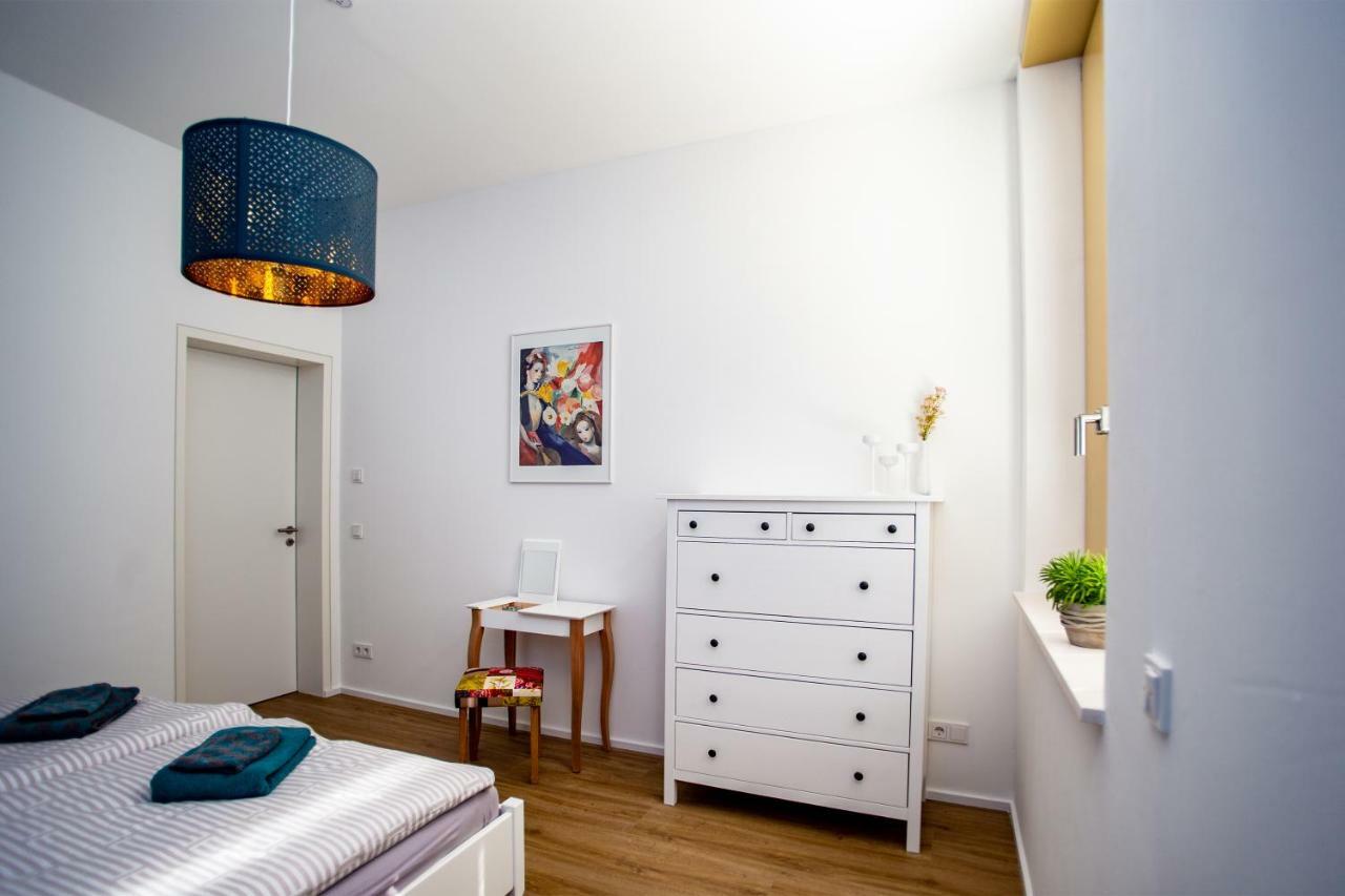 Eckhof Domizil - Grosszuegige Ferienwohnung Mit Kleinem Garten In Der Altstadt Von Gotha Exterior photo