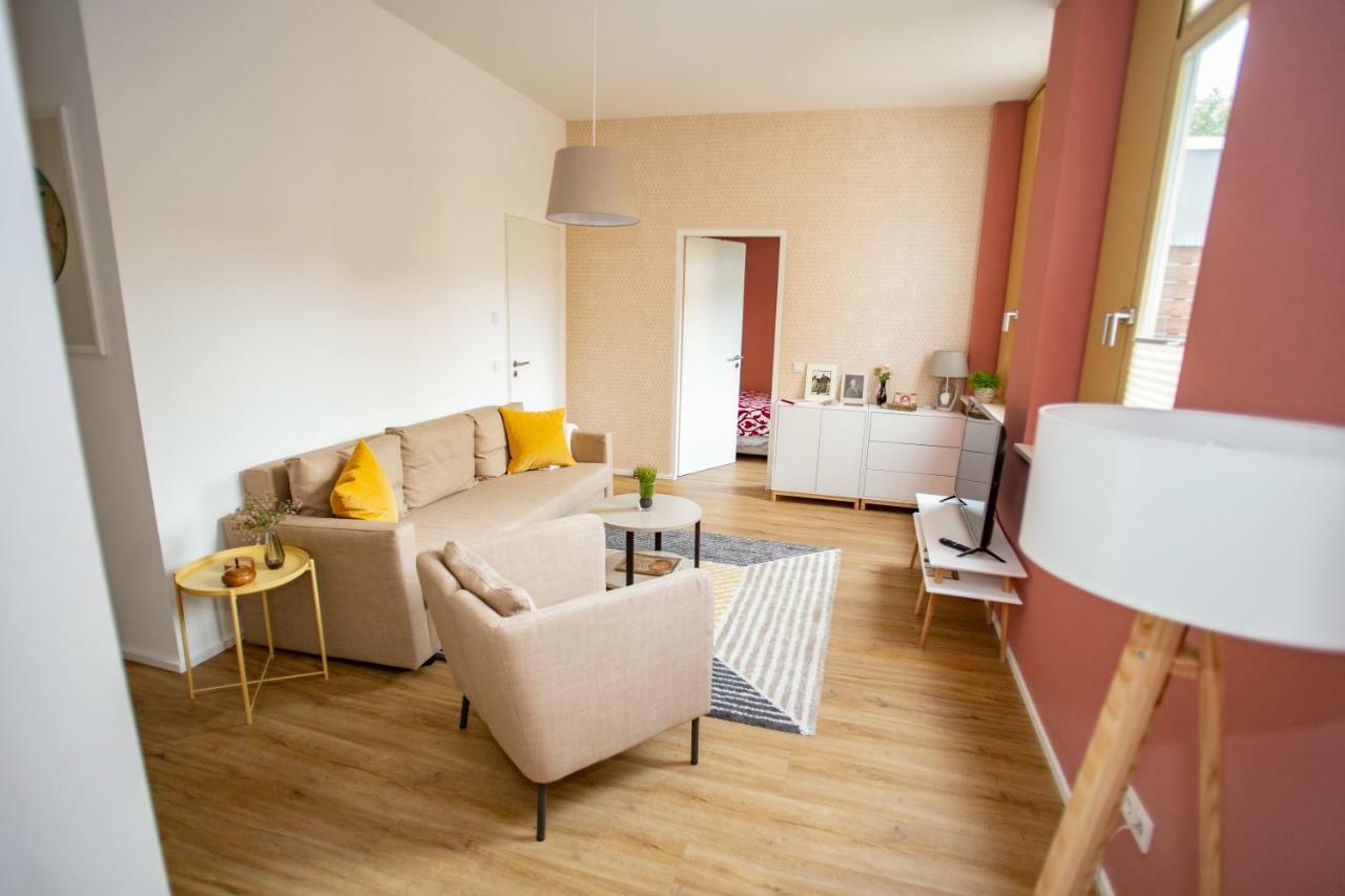 Eckhof Domizil - Grosszuegige Ferienwohnung Mit Kleinem Garten In Der Altstadt Von Gotha Exterior photo